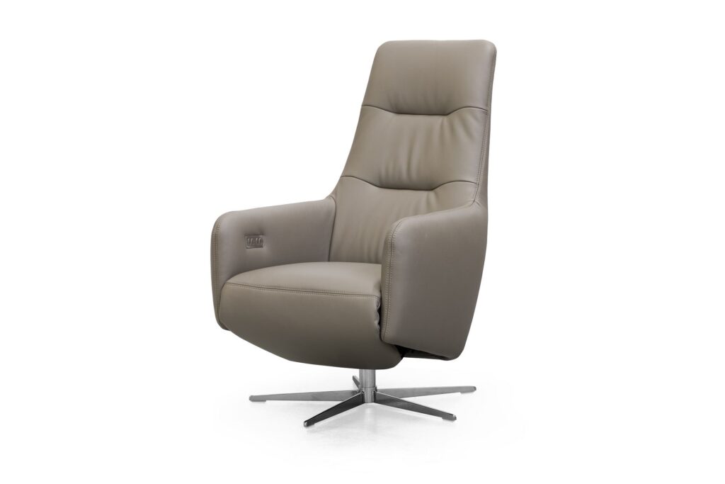 wygodny fotel Liano, designerski fotel, skórzany fotel