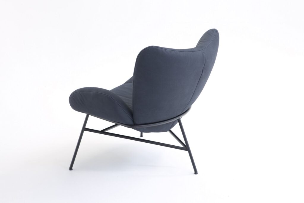 designerski fotel do salonu, wygodny fotel, najmodniejszy fotel